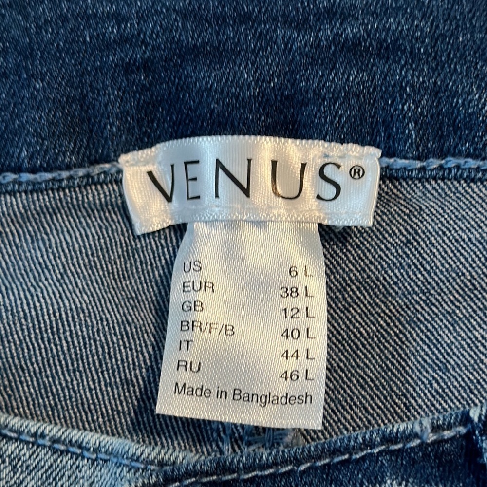 Venus Light Wash Bootcut Jeans Size 6 Long NWT - Picture 6 of 10